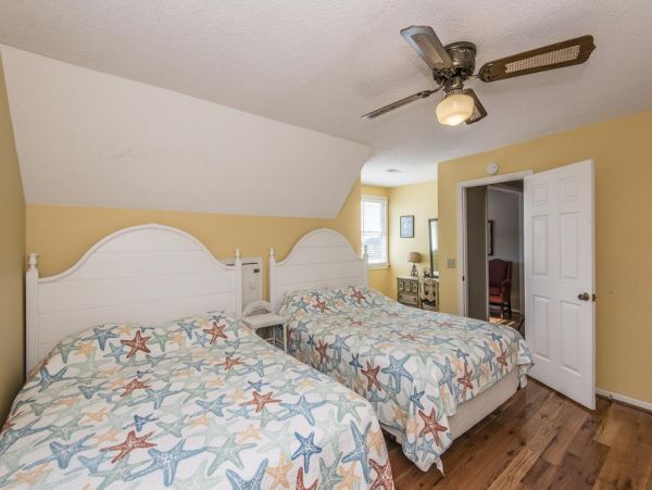 Folly Beach Home 1019469