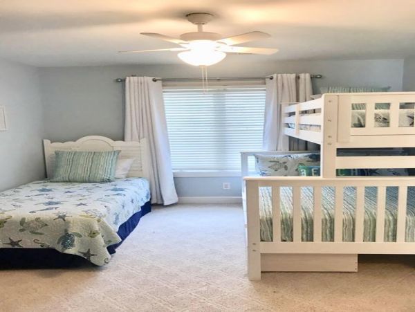 Folly Beach Home 1019472
