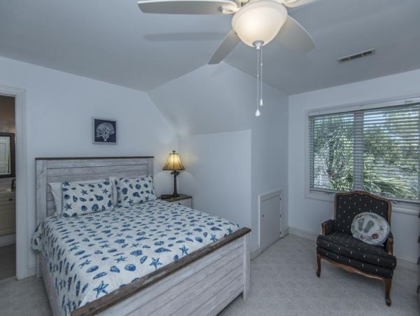 Folly Beach Home 1019472