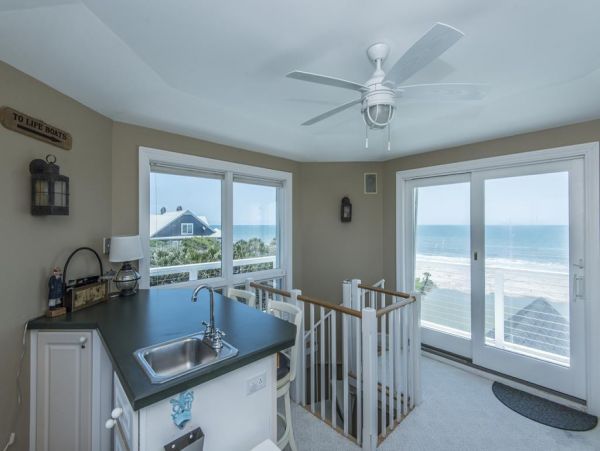 Folly Beach Home 1019472