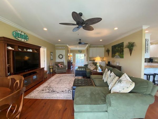 Folly Beach Home 1019474
