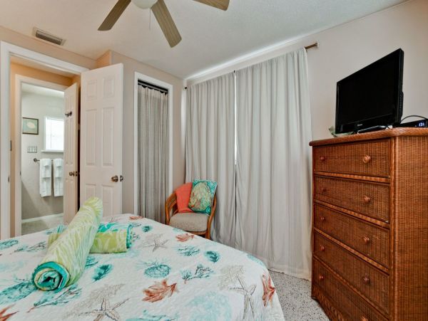 Anna Maria Island Holmes Beach Home 1019477