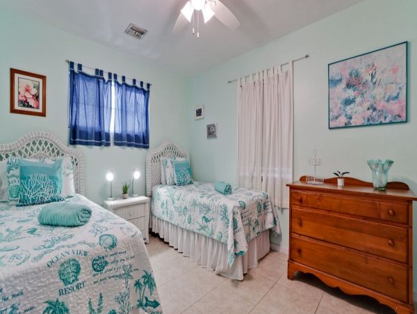 Anna Maria Island Holmes Beach Home 1019491