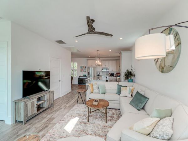Folly Beach Home 1019492