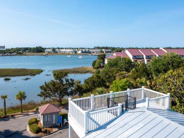 Folly Beach Home 1019492