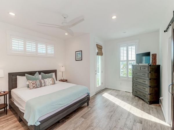 Folly Beach Home 1019492