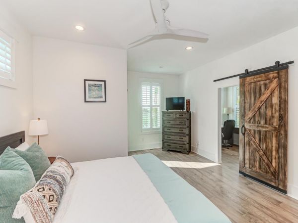 Folly Beach Home 1019492