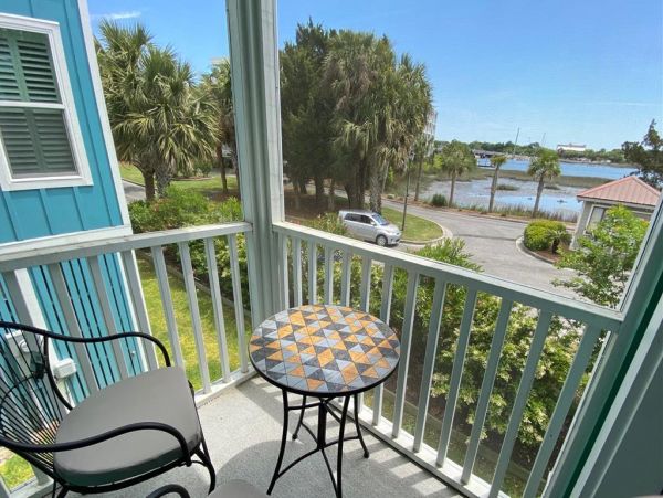Folly Beach Home 1019492