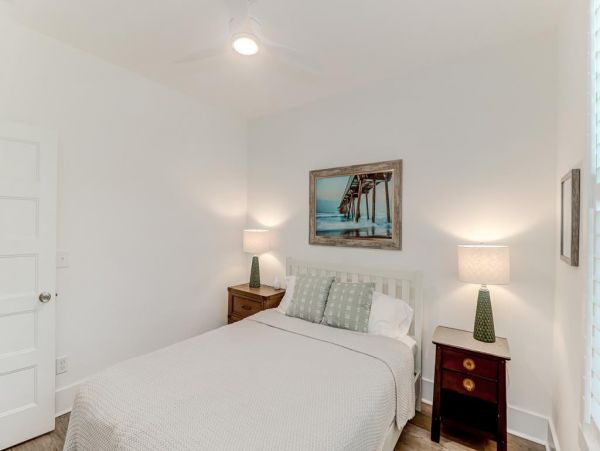 Folly Beach Home 1019492