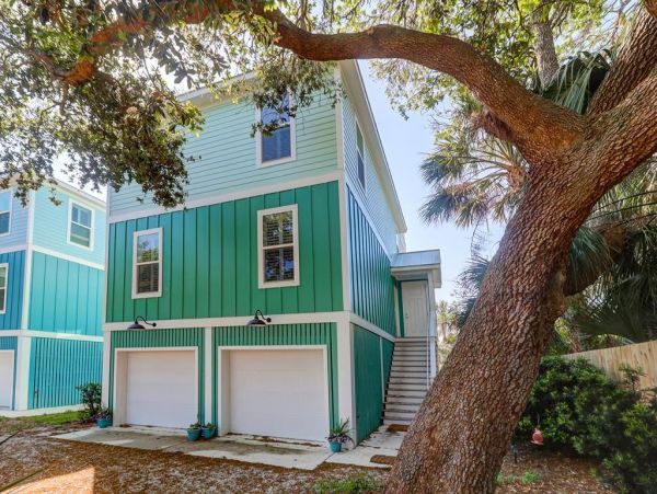 Folly Beach Home 1019492