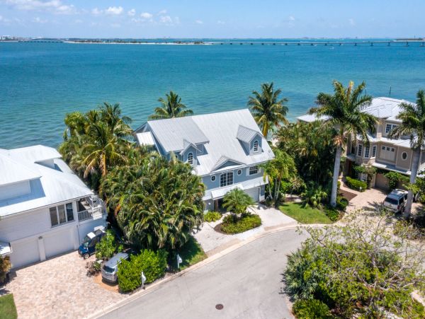 Bay Views Sanibel Vacation Home Three Bedroom