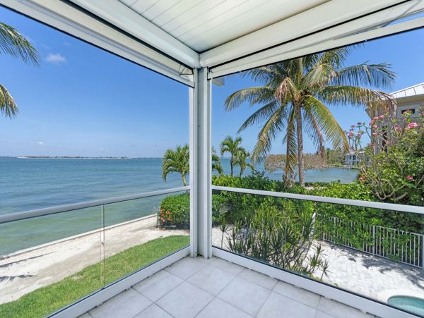 Bay Views Sanibel Vacation Home Three Bedroom