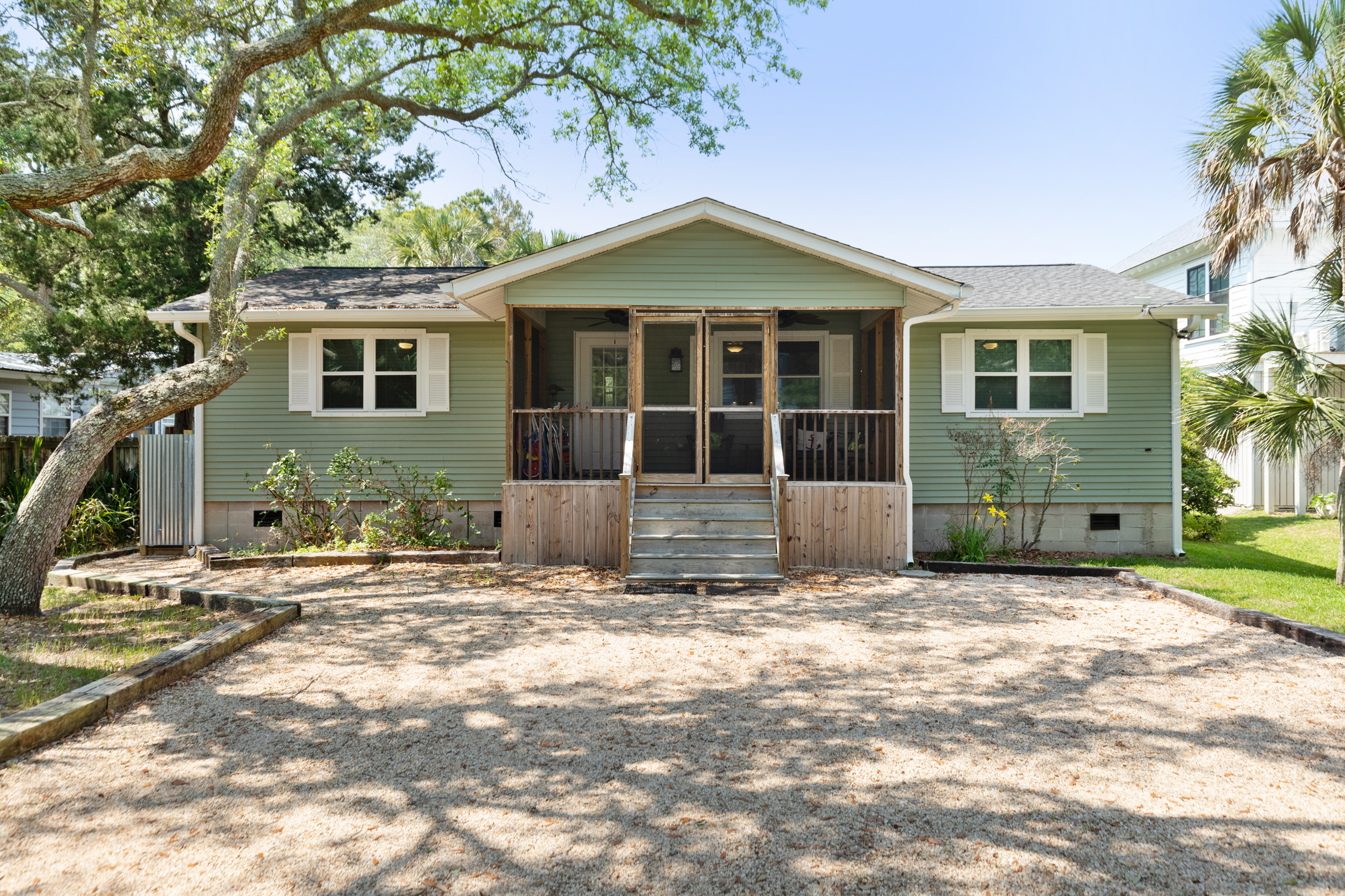 Folly Beach Home 1019495