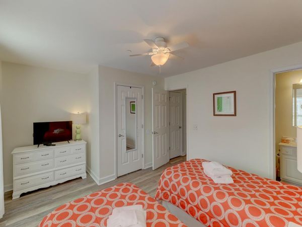 Folly Beach Condo 1019499