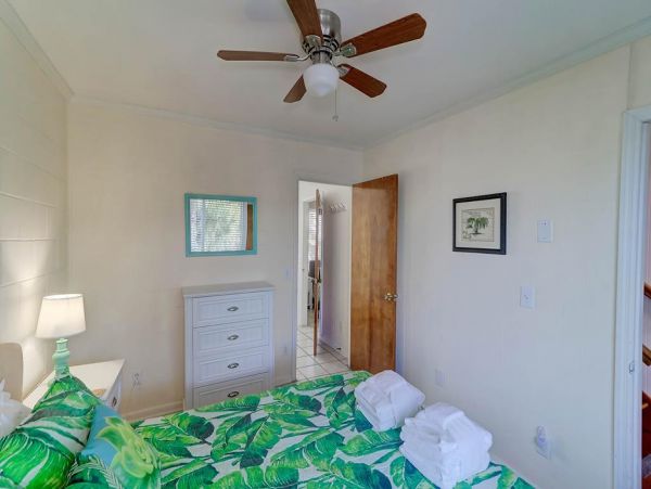 Folly Beach Condo 1019500