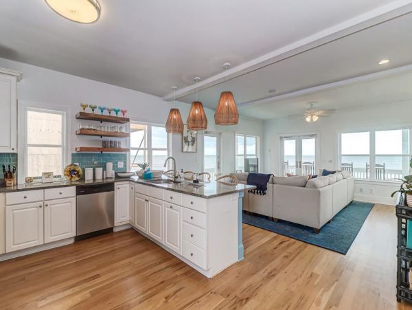 Folly Beach Home 1019503