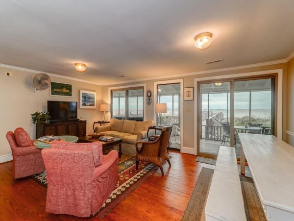 Folly Beach Home 1019508