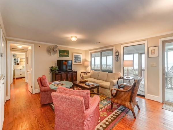 Folly Beach Home 1019508