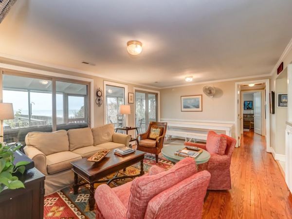 Folly Beach Home 1019508