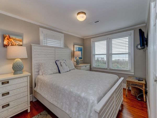 Folly Beach Home 1019508