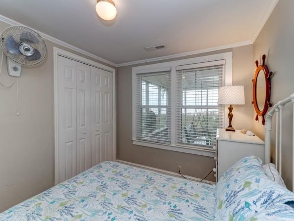 Folly Beach Home 1019508