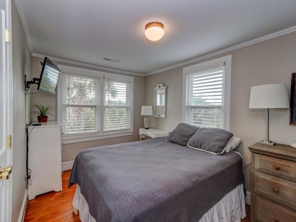 Folly Beach Home 1019508