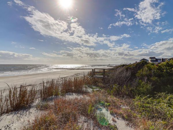 Folly Beach Home 1019508