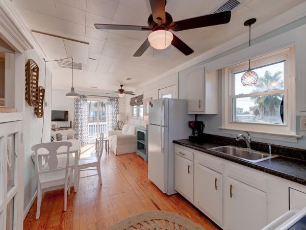 Folly Beach Home 1019509
