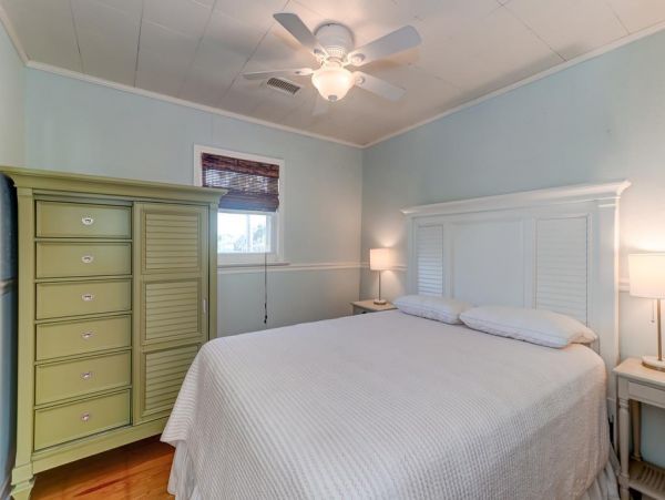 Folly Beach Home 1019509