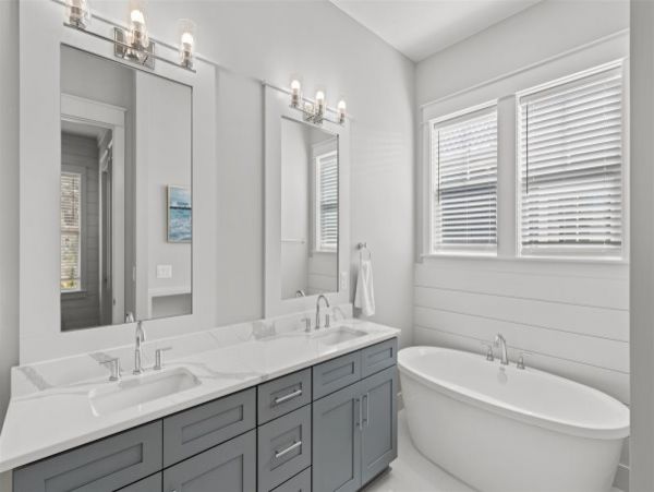Charming 4 Bedroom Home in Santa Rosa Beach