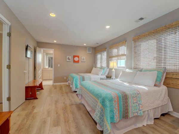 Folly Beach Home 1019511
