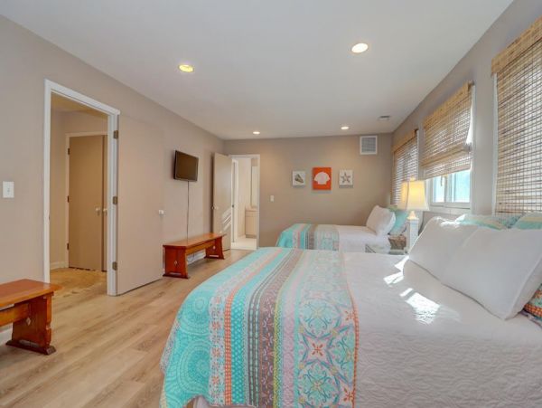 Folly Beach Home 1019511