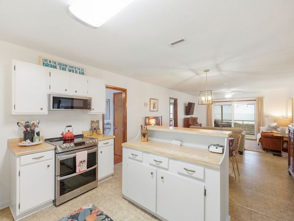 Folly Beach Home 1019512