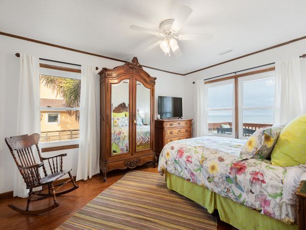Folly Beach Home 1019512