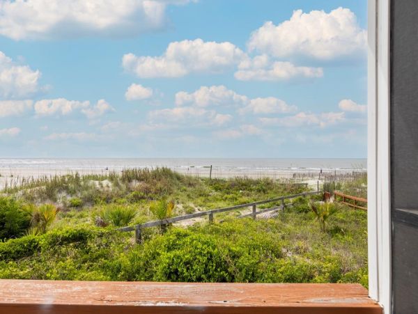Folly Beach Home 1019512