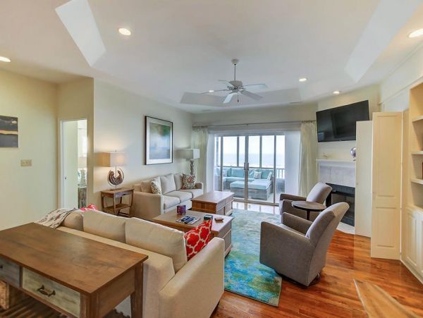 Folly Beach Home 1019515