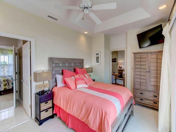 Folly Beach Home 1019515