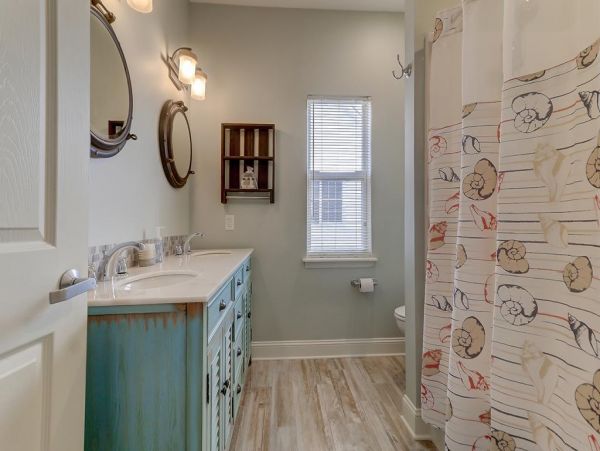 Folly Beach Home 1019515