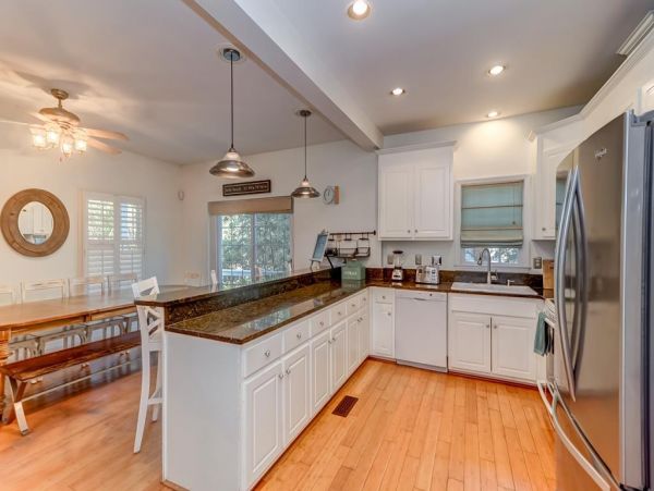 Folly Beach Home 1019516