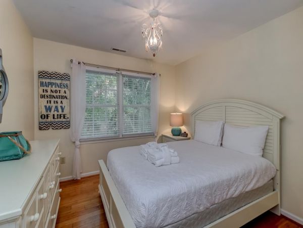 Folly Beach Home 1019516