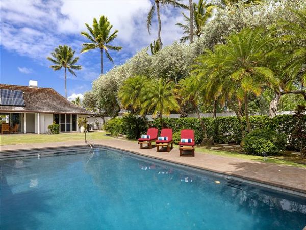Kailua 3 Bedroom Vacation House Beach Views Sleeps 10