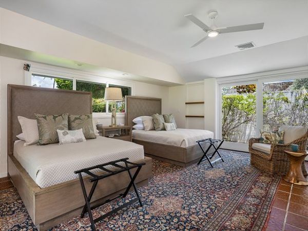 Kailua 3 Bedroom Vacation House Beach Views Sleeps 10
