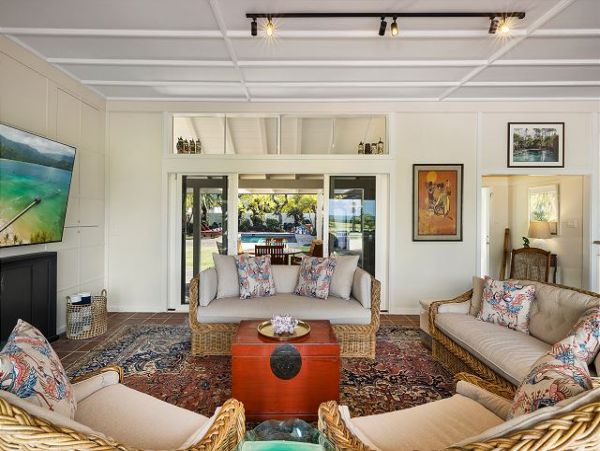 Kailua 3 Bedroom Vacation House Beach Views Sleeps 10