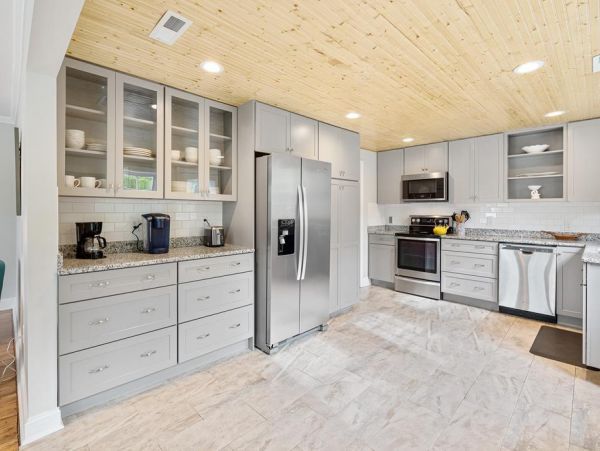 Folly Beach Home 1019523