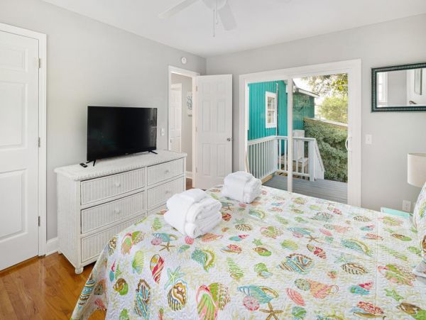 Folly Beach Home 1019523