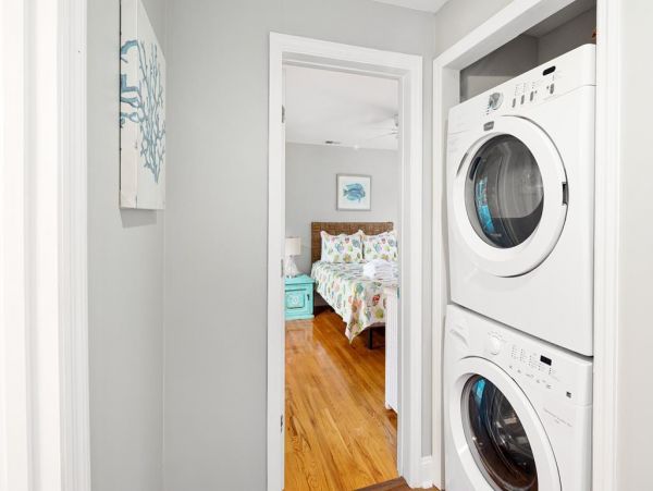 Folly Beach Home 1019523