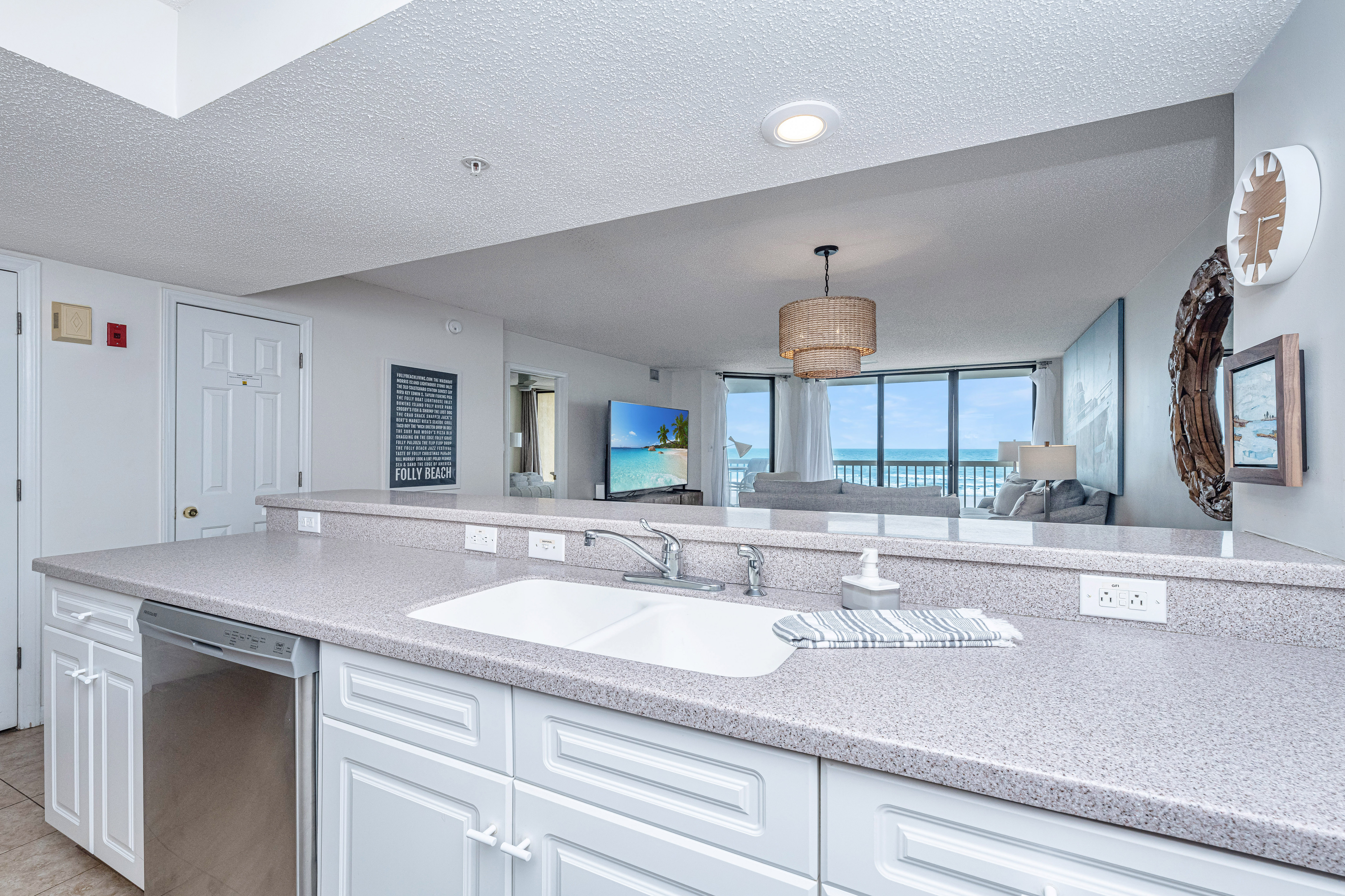Folly Beach Condo 1019526