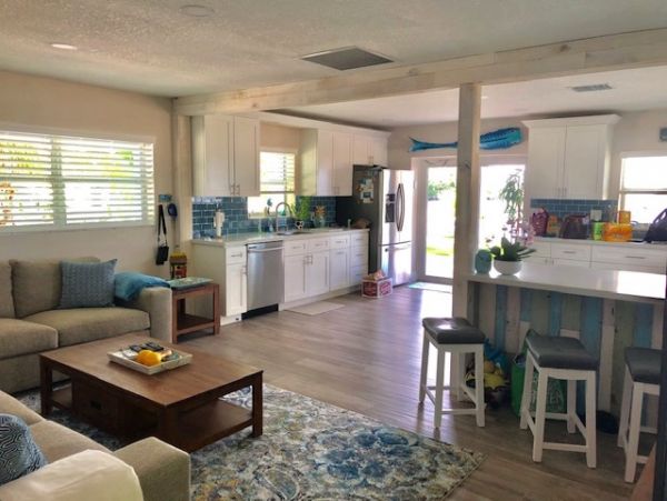 Bayfront Vacation Home with Guest House in Islamorada