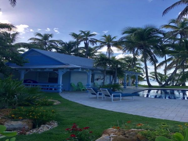 Bayfront Vacation Home with Guest House in Islamorada