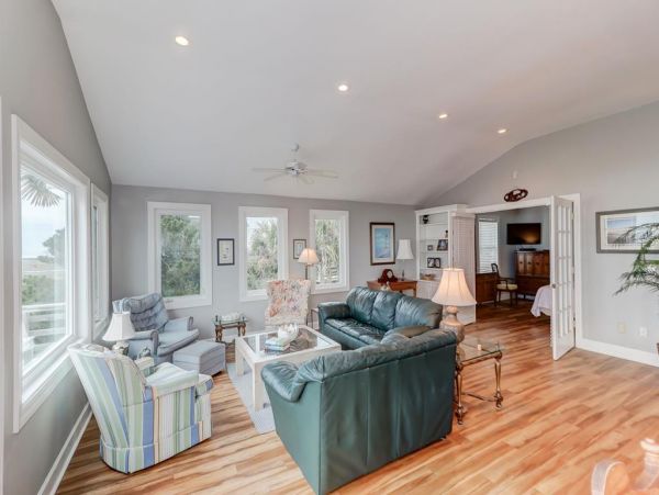 Folly Beach Home 1019529